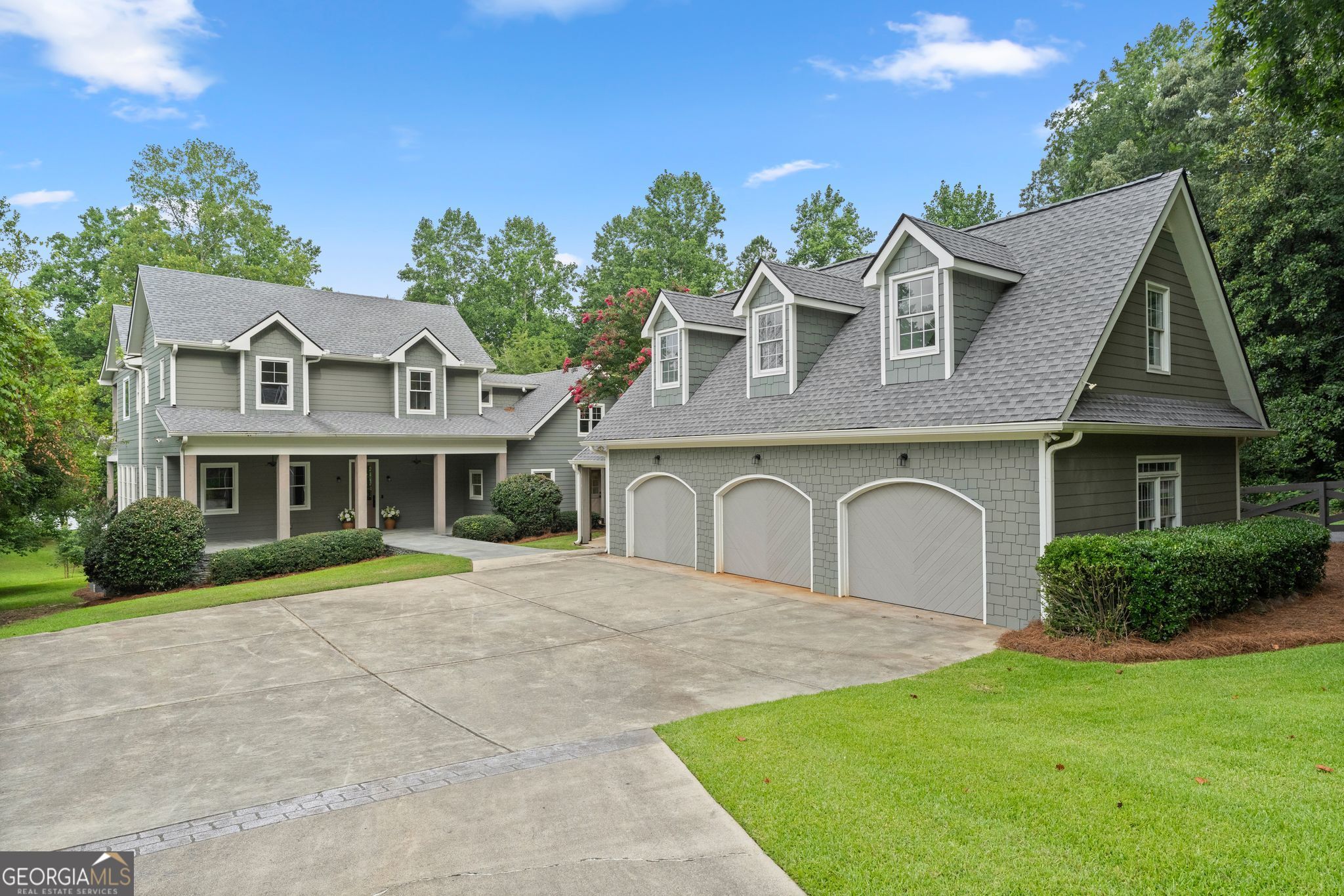 69 Winterhawk Cove Property Photo 1