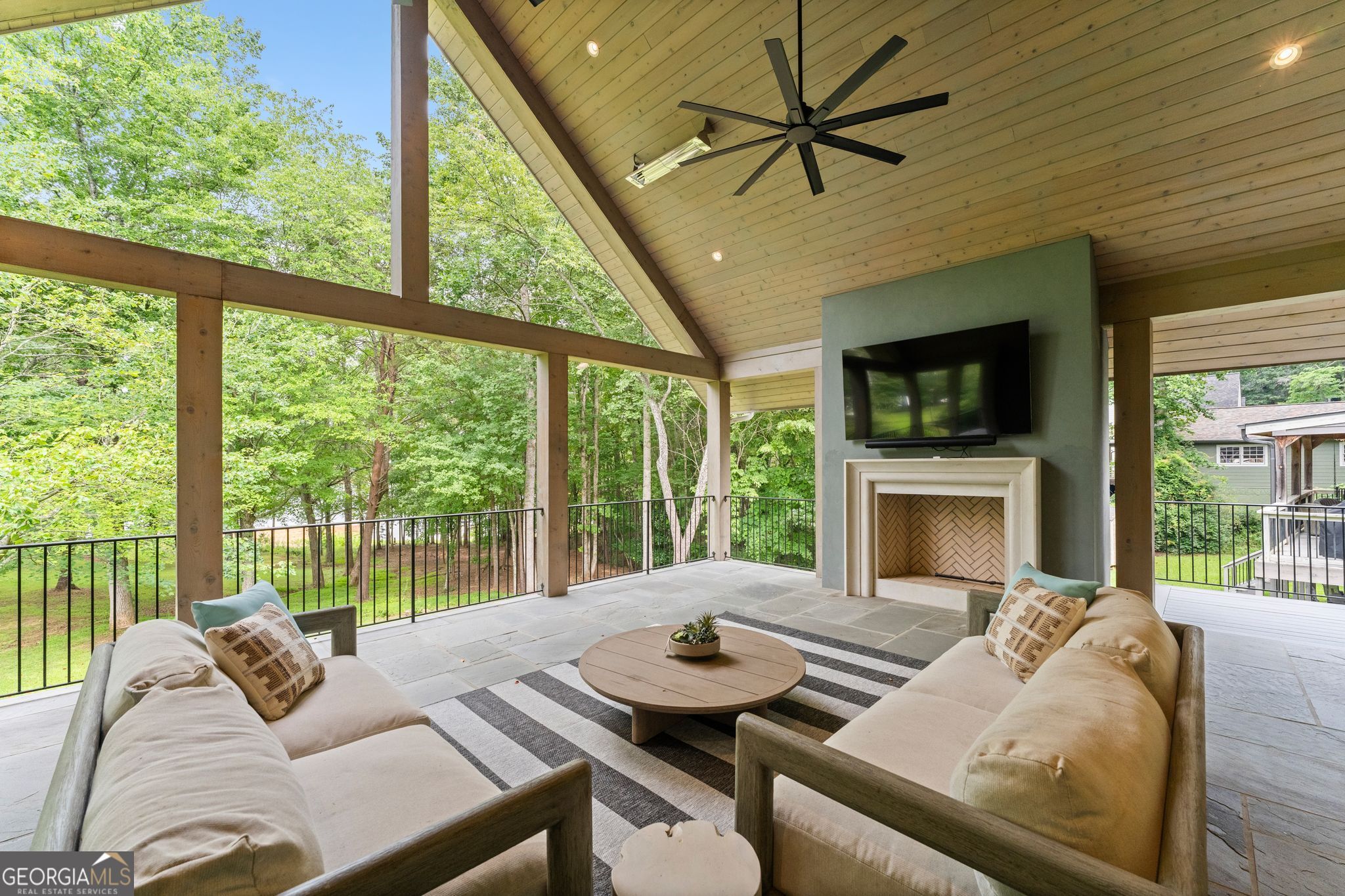 69 Winterhawk Cove Property Photo 44