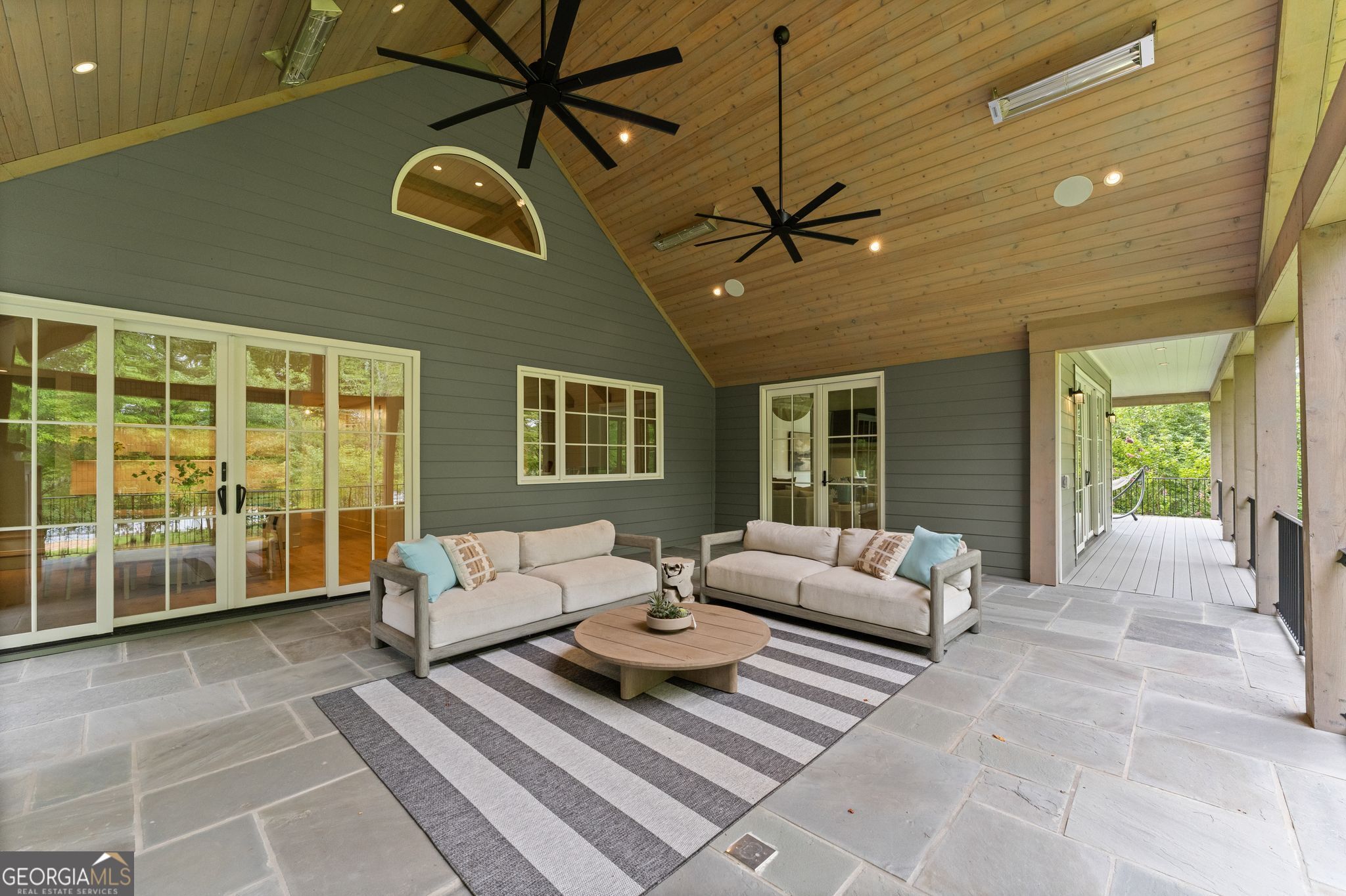69 Winterhawk Cove Property Photo 46