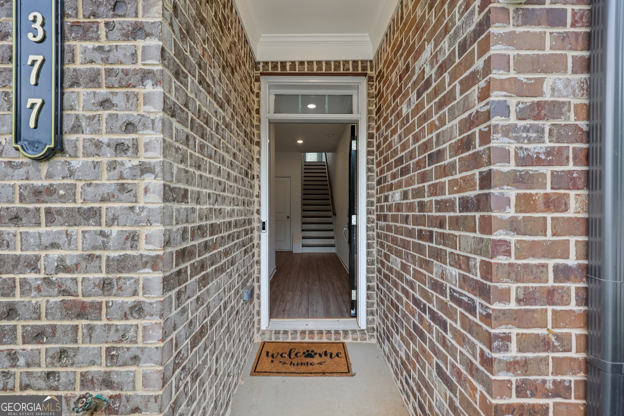 377 Danville Avenue Property Photo 2