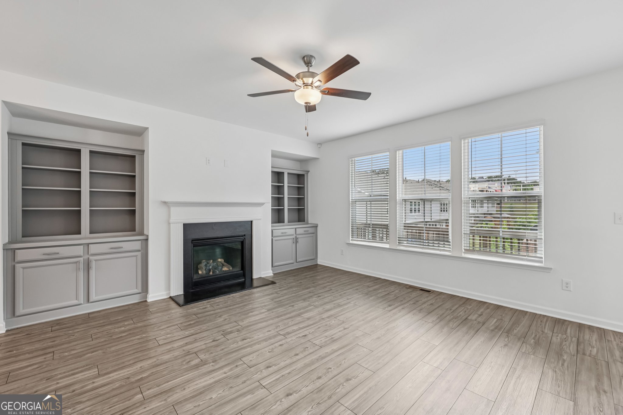 377 Danville Avenue Property Photo 10