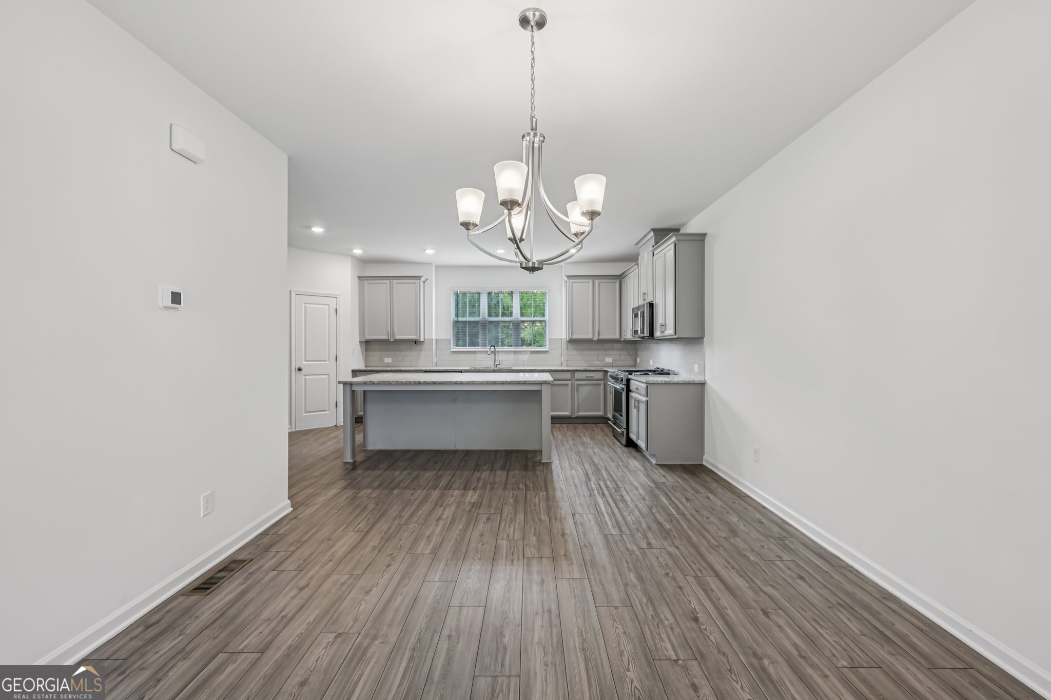 377 Danville Avenue Property Photo 13