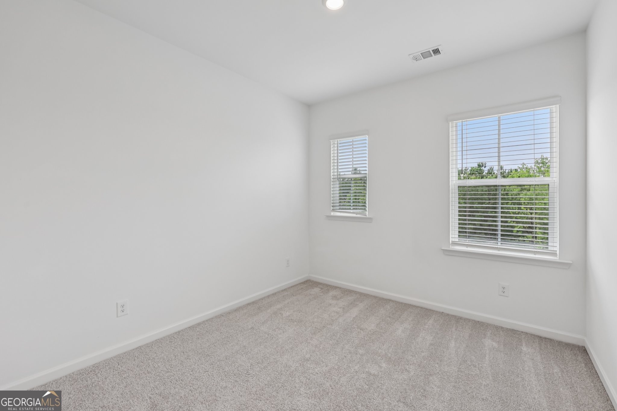 377 Danville Avenue Property Photo 23