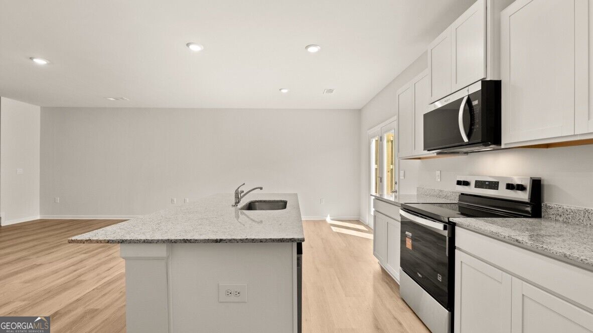 91 Pepperbush Way Property Photo 8