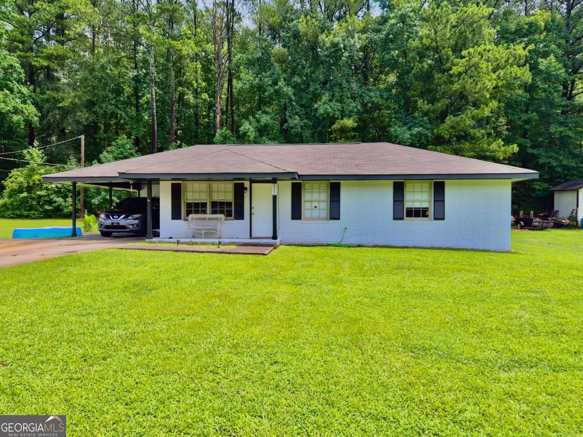 122 Longstreet Circle Property Photo 1