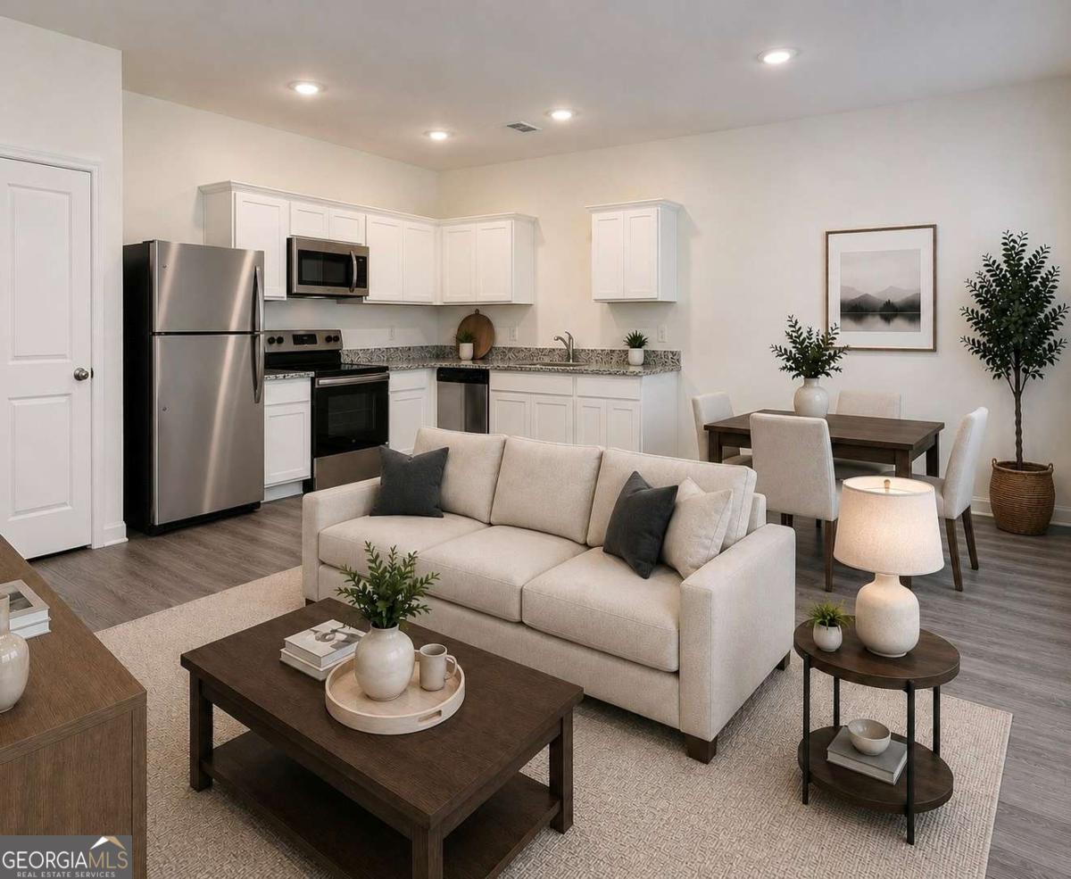 252 Gillis Way Property Photo 3