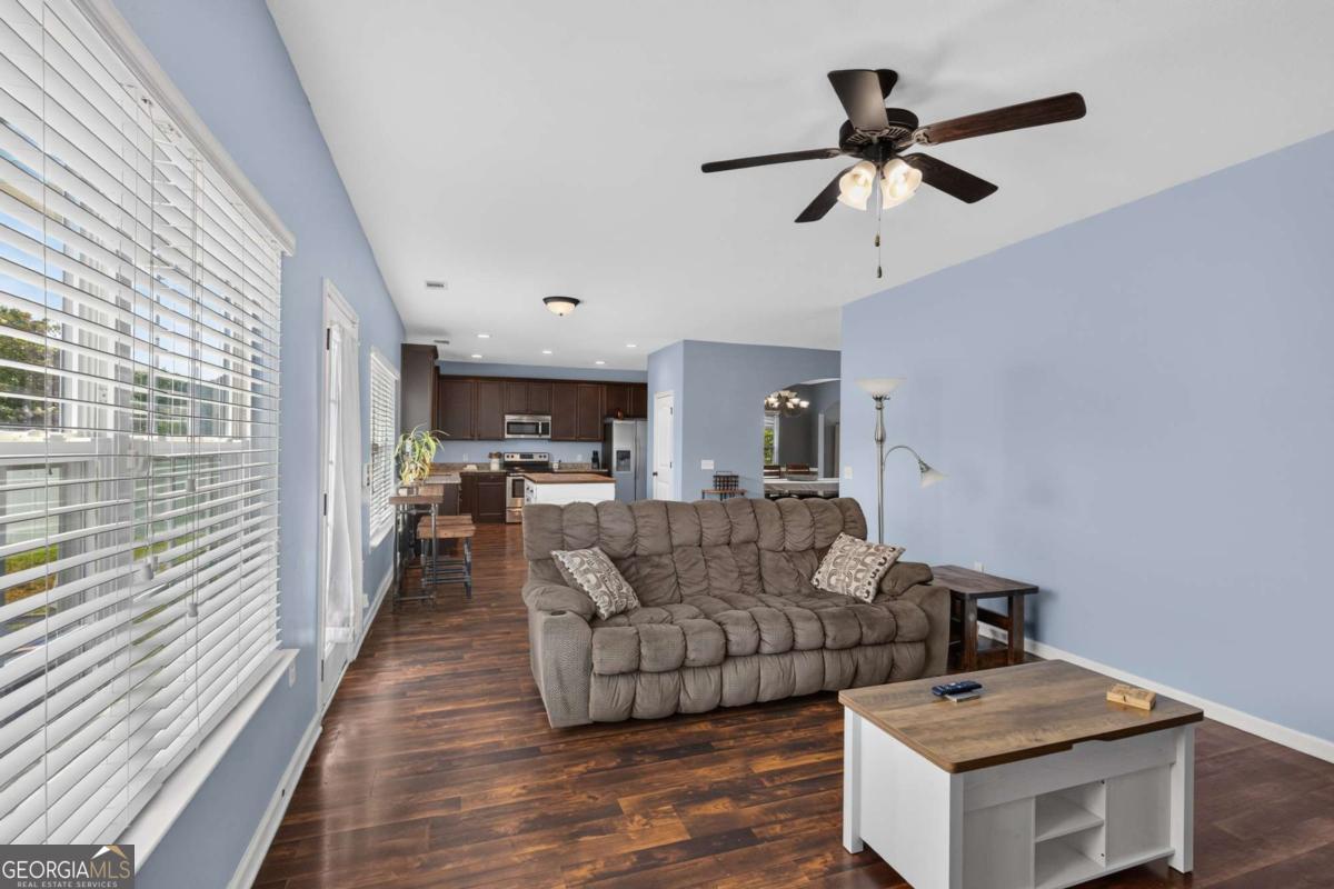 431 Sunbury Drive Property Photo 16