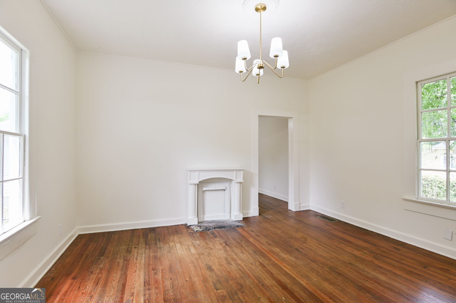 4131 Lott Street Ne Property Photo 8