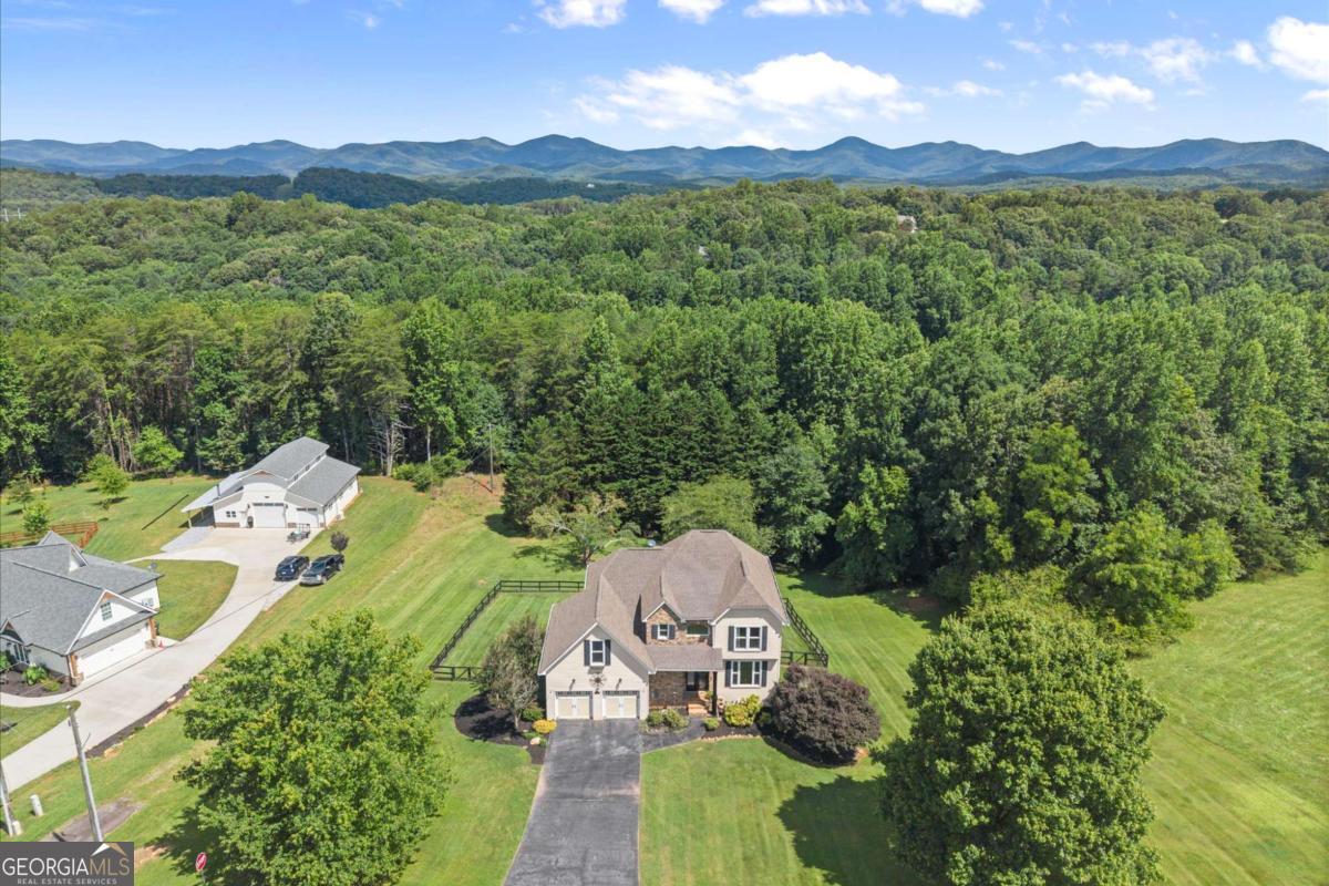15 Hyalite Road E