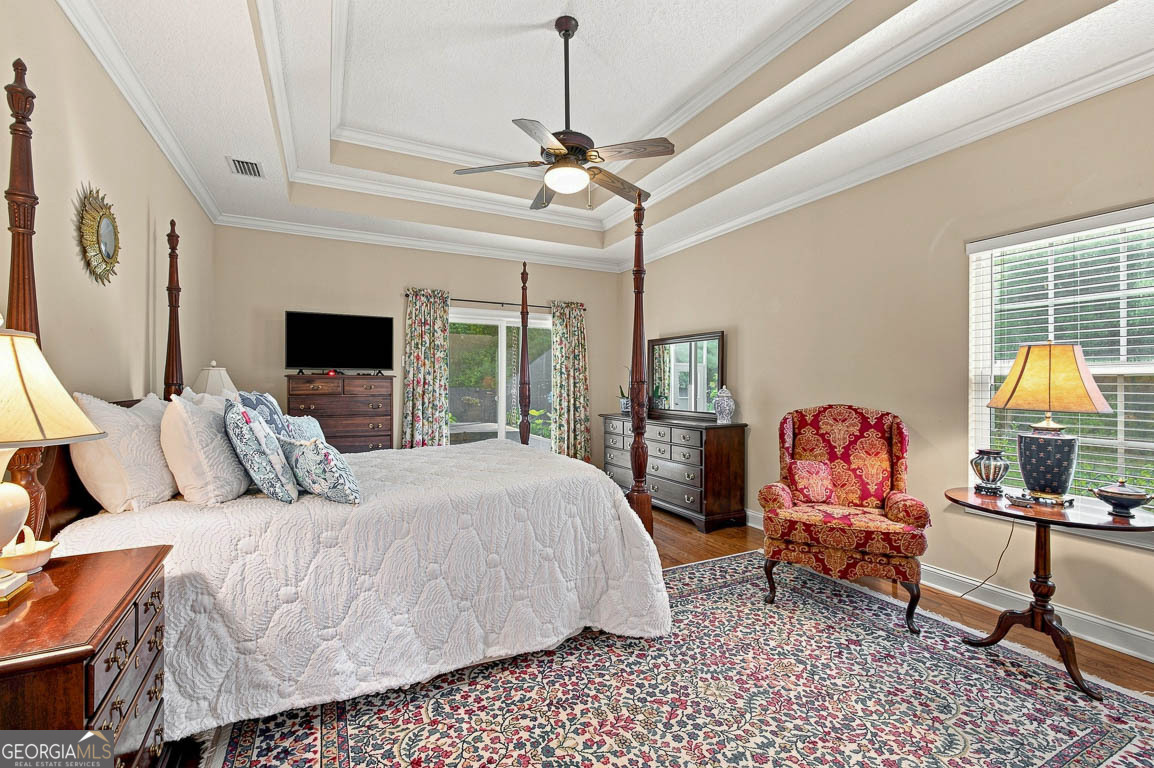 138 Drakes Landing Property Photo 20