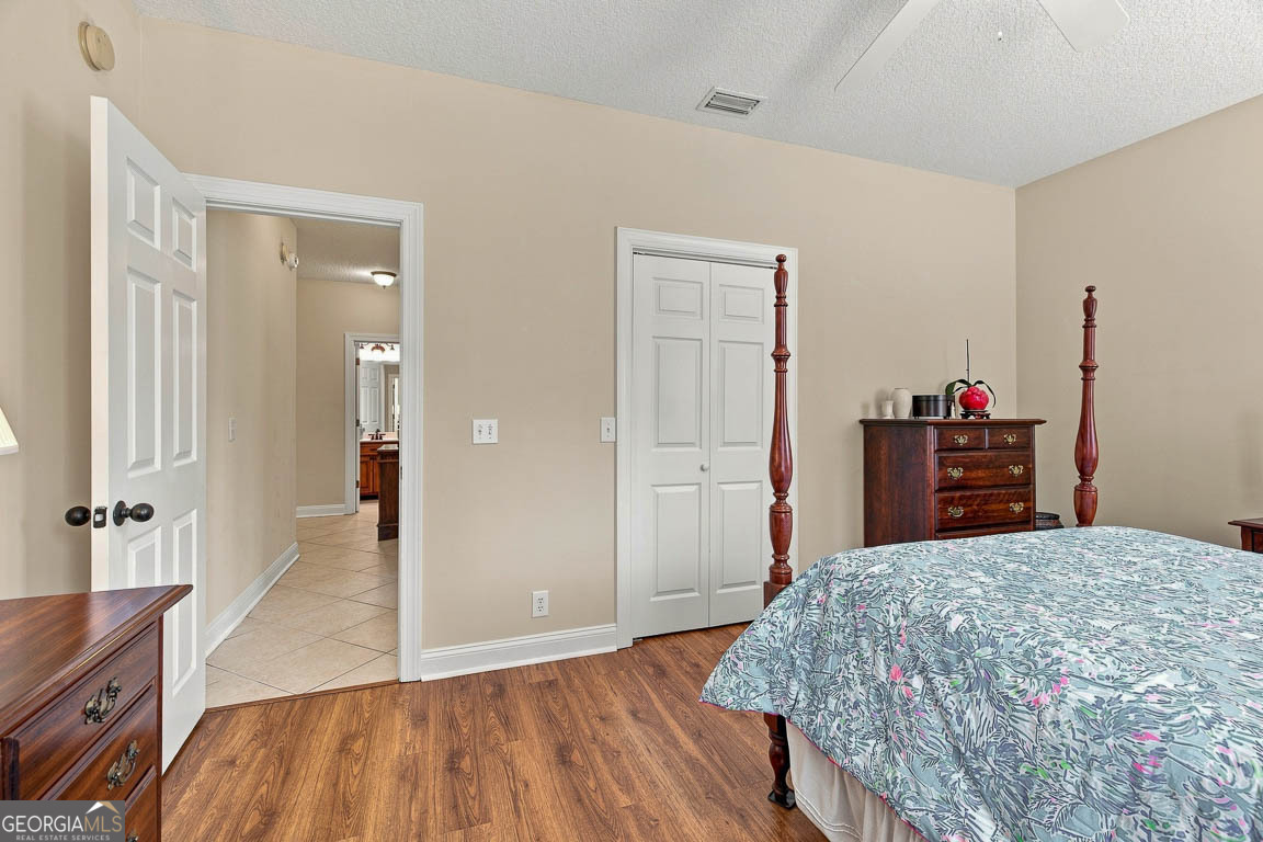 138 Drakes Landing Property Photo 27
