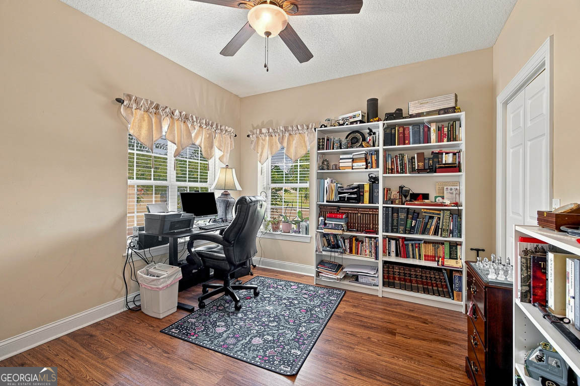 138 Drakes Landing Property Photo 28