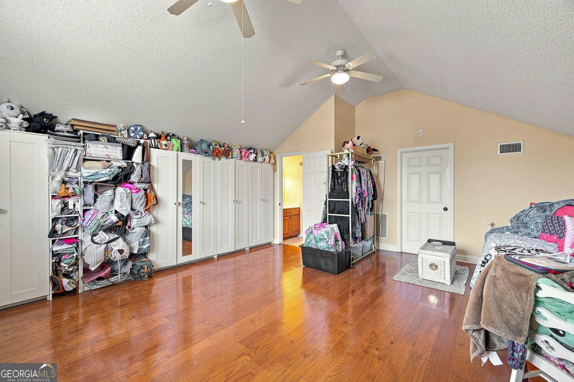 138 Drakes Landing Property Photo 31