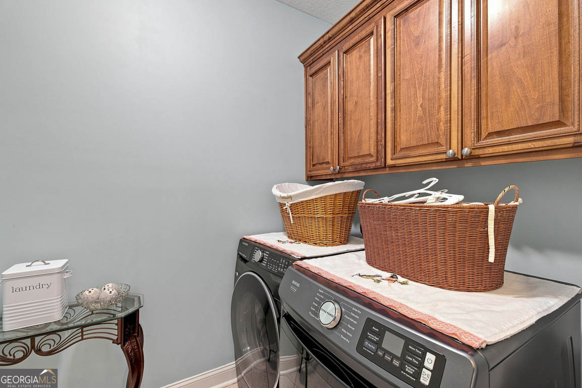 138 Drakes Landing Property Photo 35