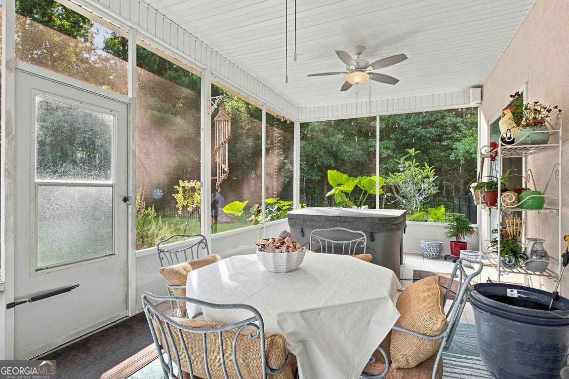 138 Drakes Landing Property Photo 37