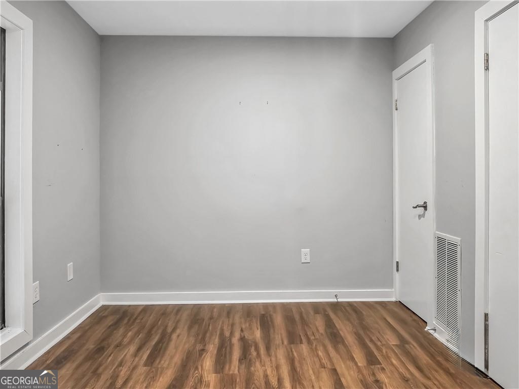 355 Commerce Place # C Property Photo 12