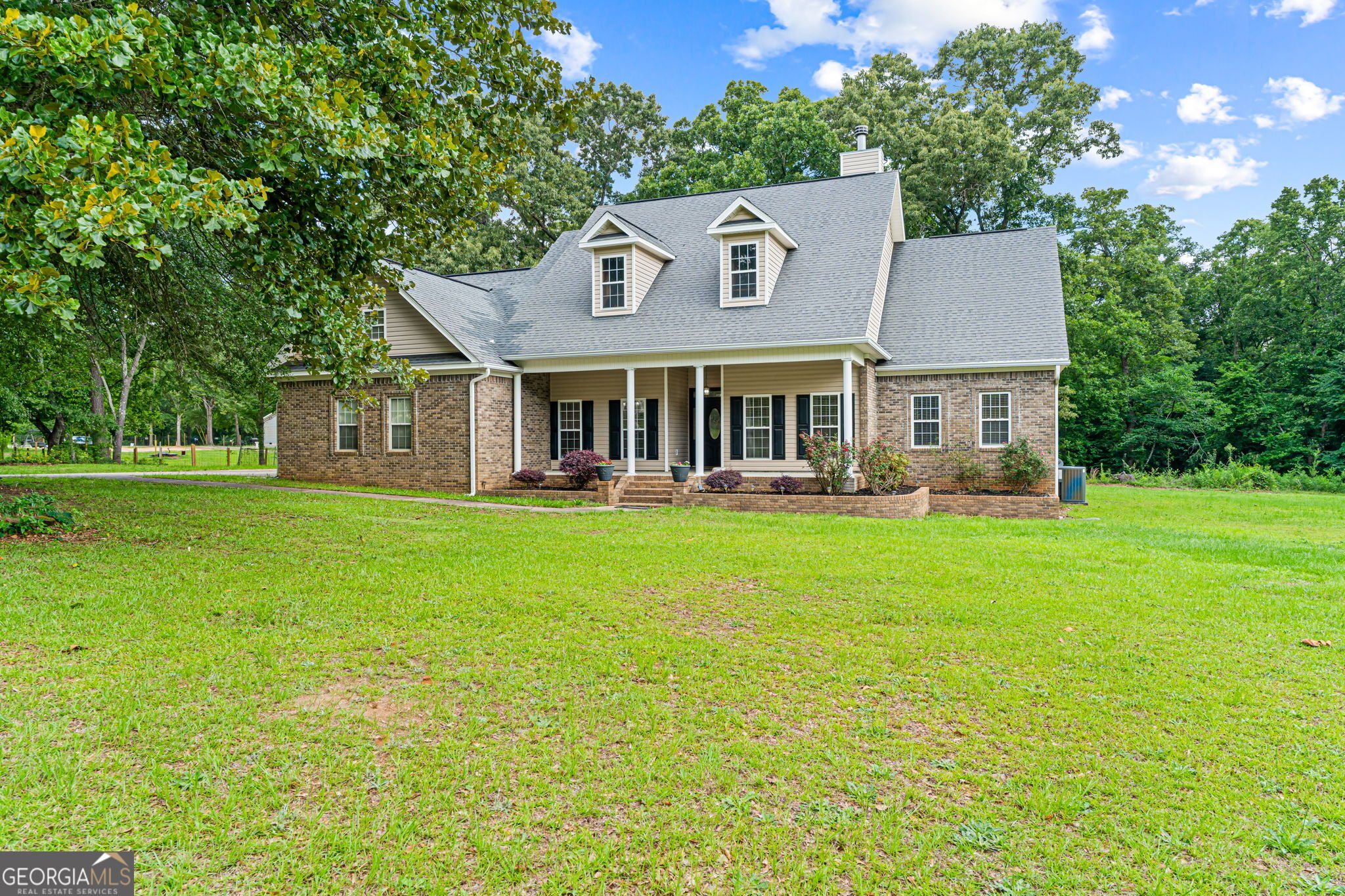 232 Bazemore Circle Property Photo 1