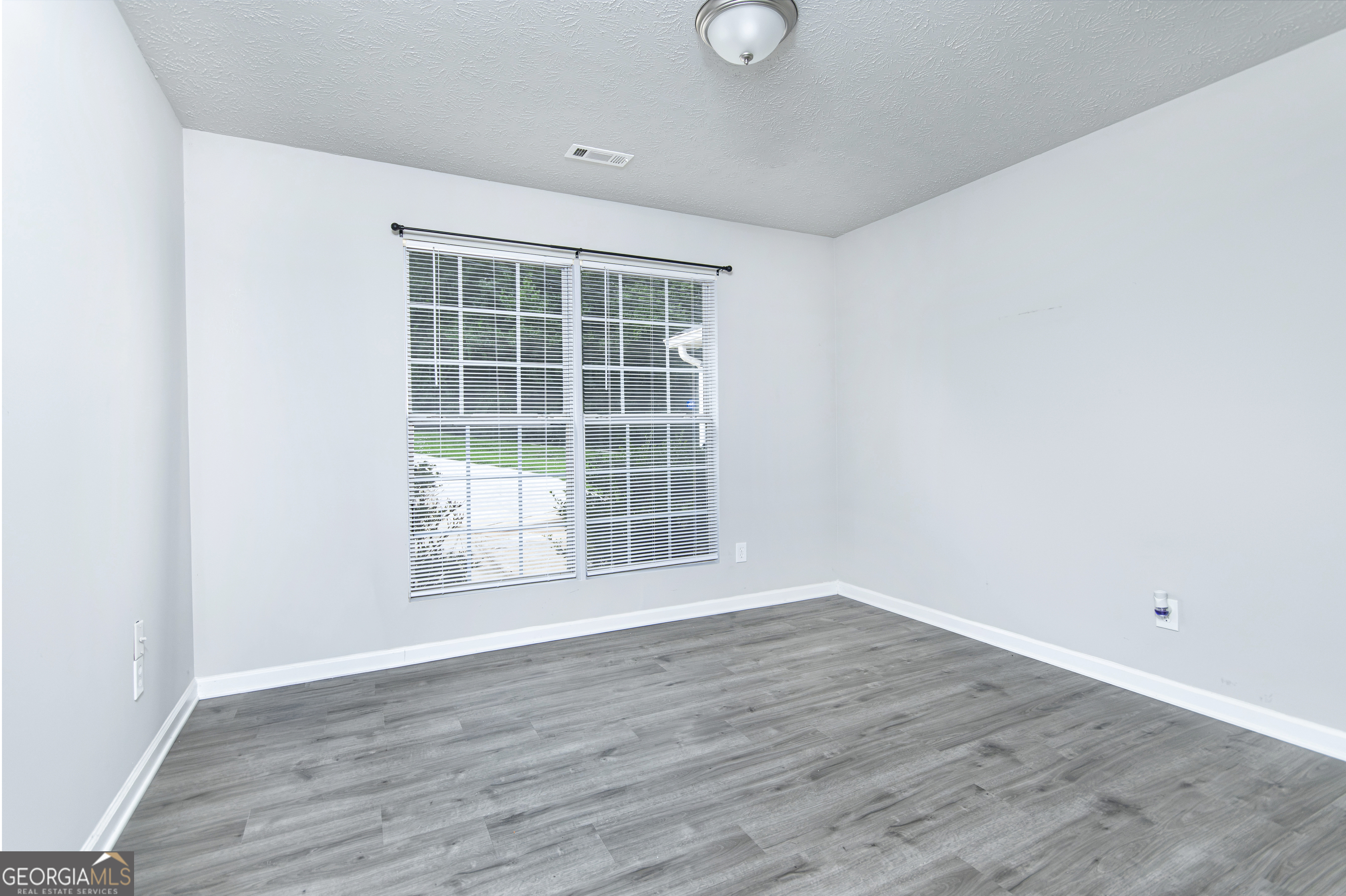 660 Morrow Road Property Photo 18