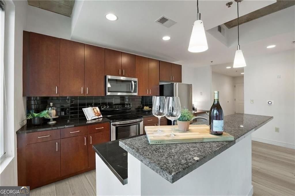 44 Peachtree Place Nw # 428 Property Photo 4