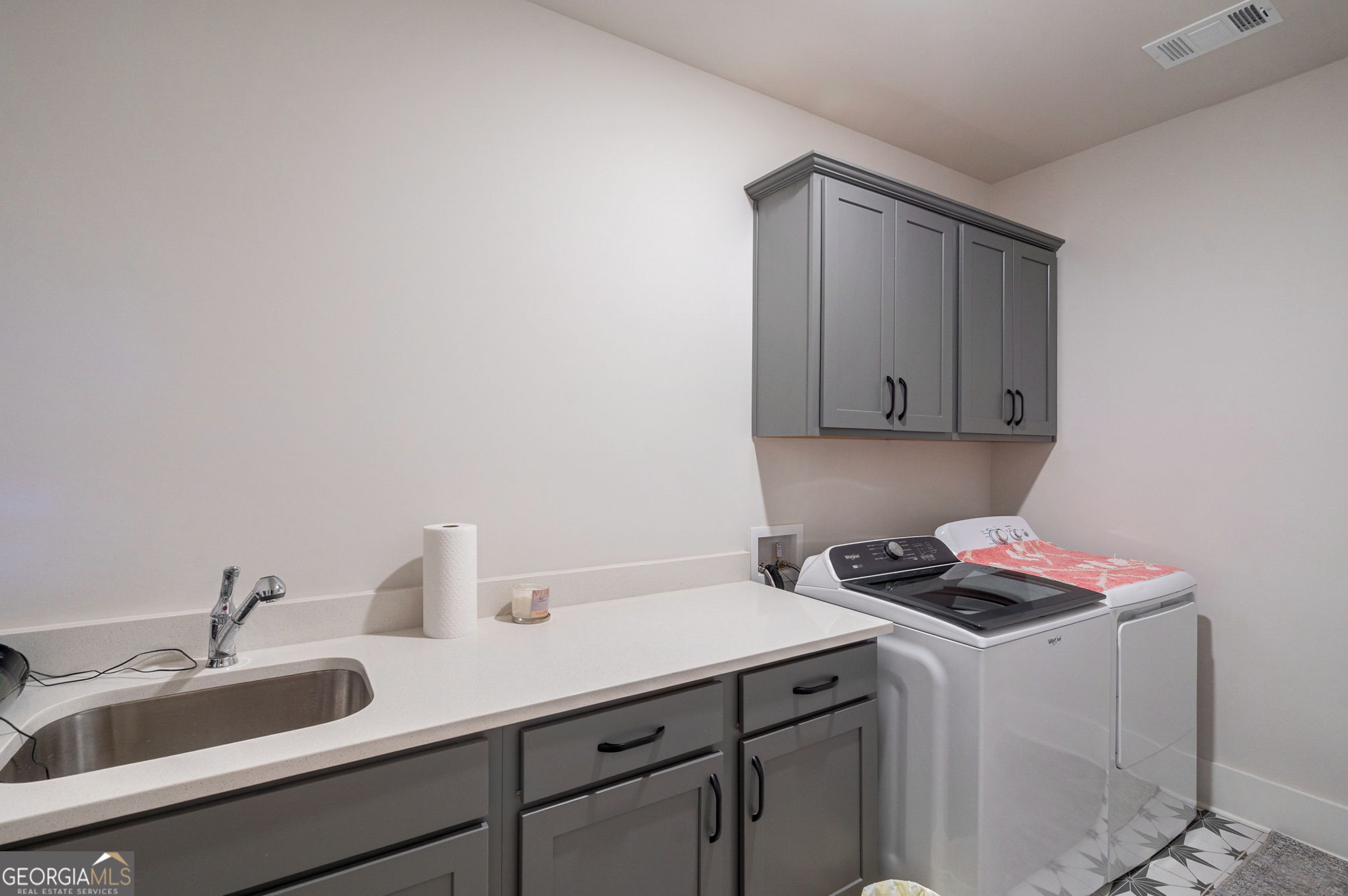 2100 Stonegate Way Property Photo 38