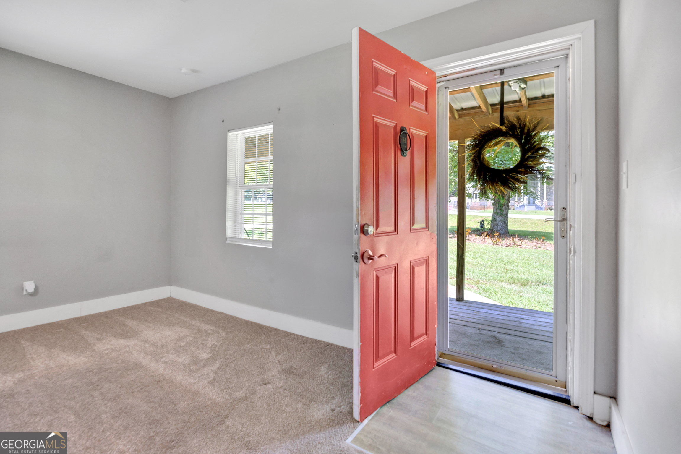 2089 Highway 81 S Property Photo 5