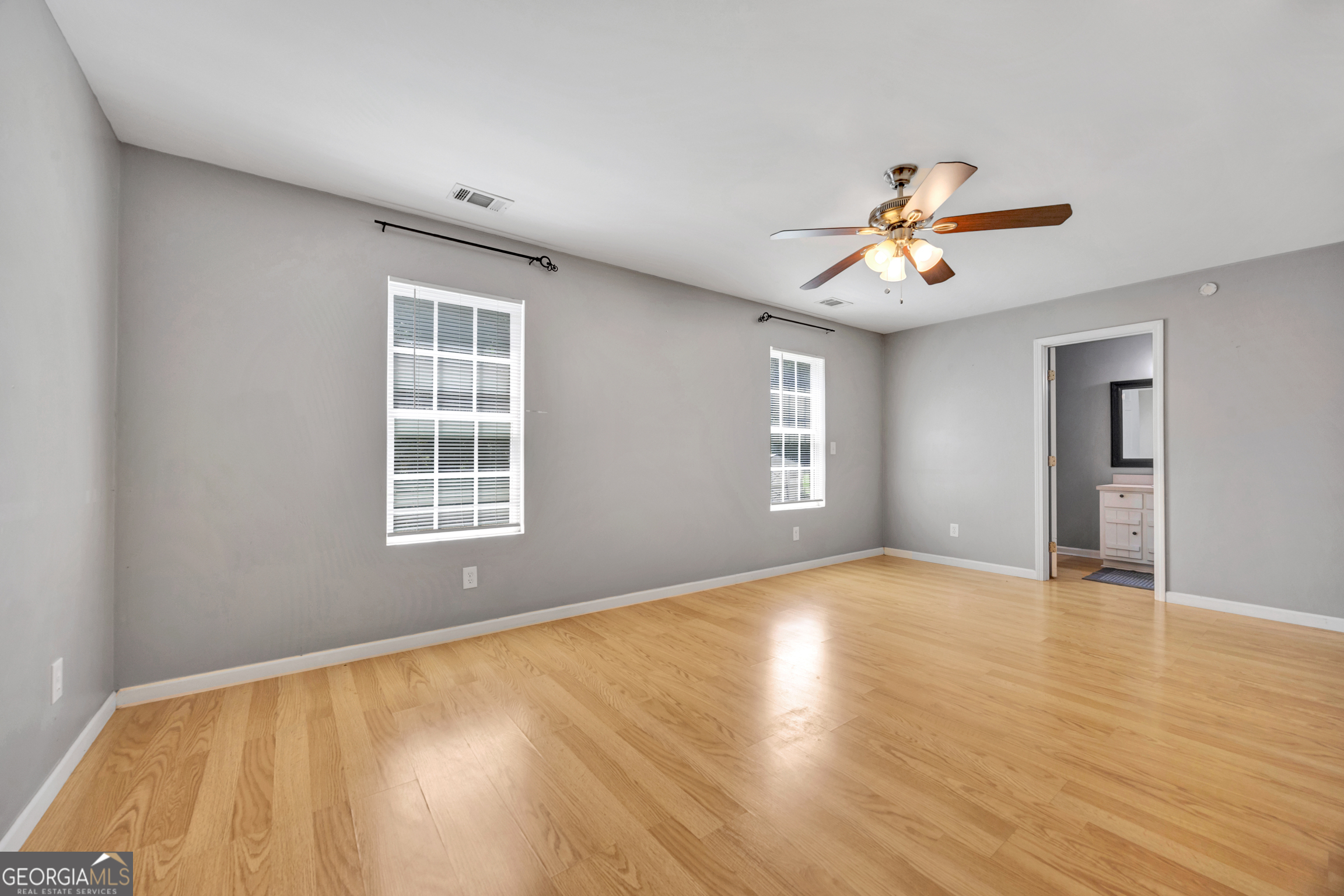 2089 Highway 81 S Property Photo 15