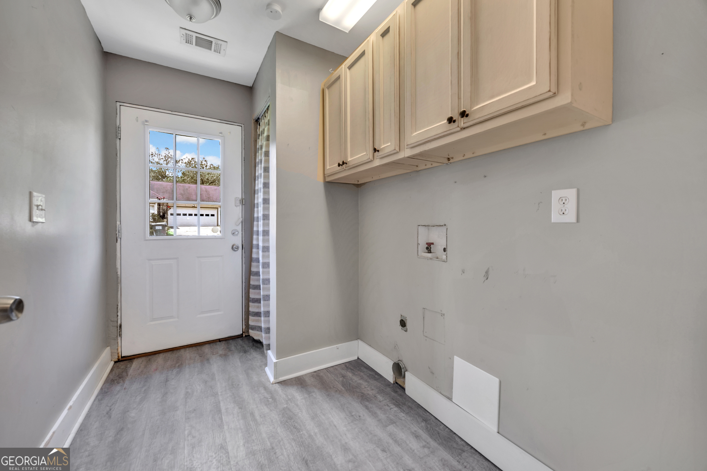 2089 Highway 81 S Property Photo 25