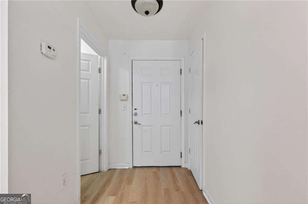 2700 Pine Tree Road Ne # 1011 Property Photo 3