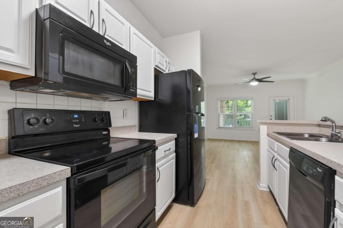 2700 Pine Tree Road Ne # 1011 Property Photo 5