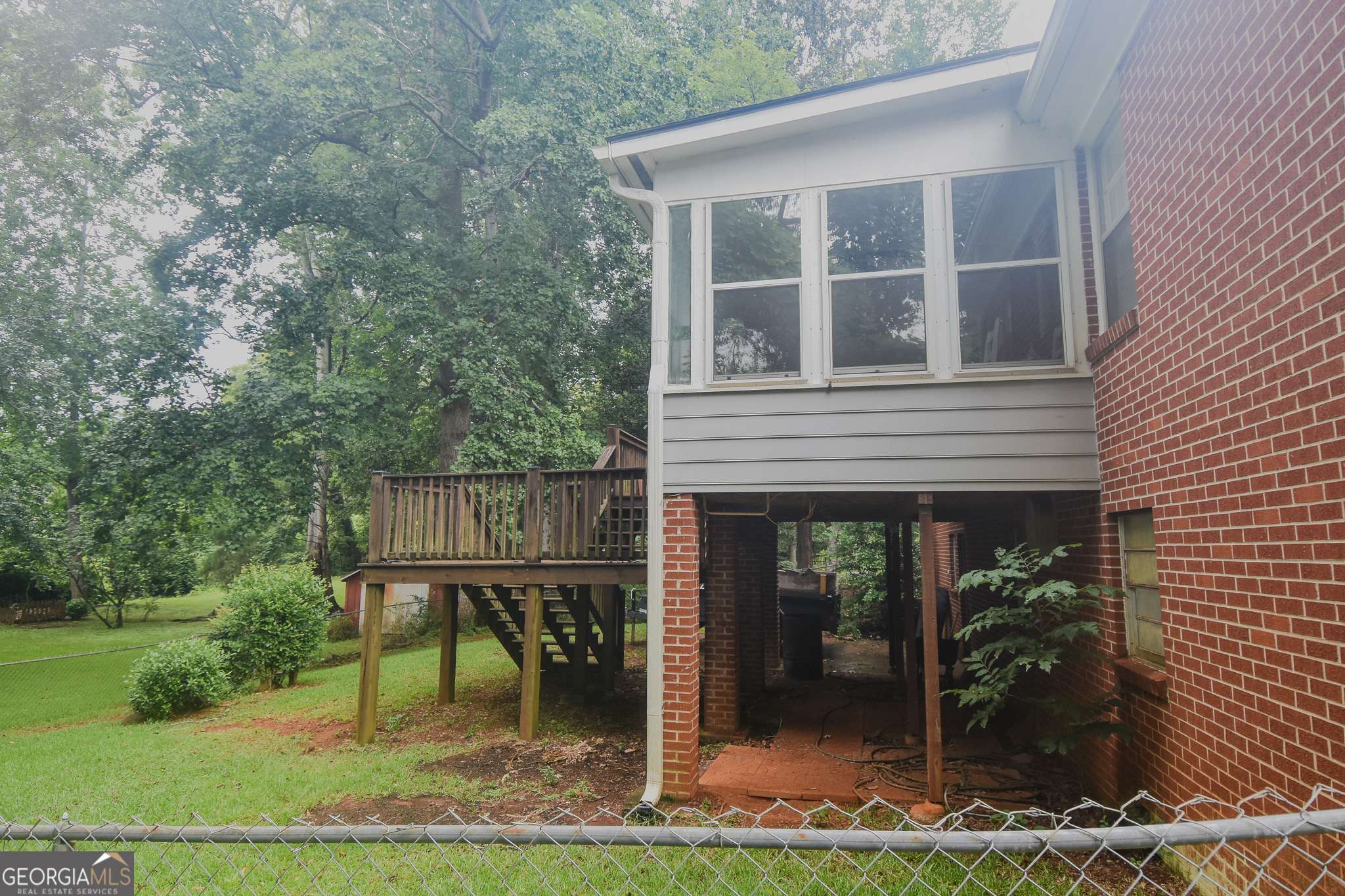 106 Garden Terrace Property Photo 4