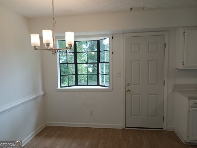 476 Brookfield Way Property Photo 4