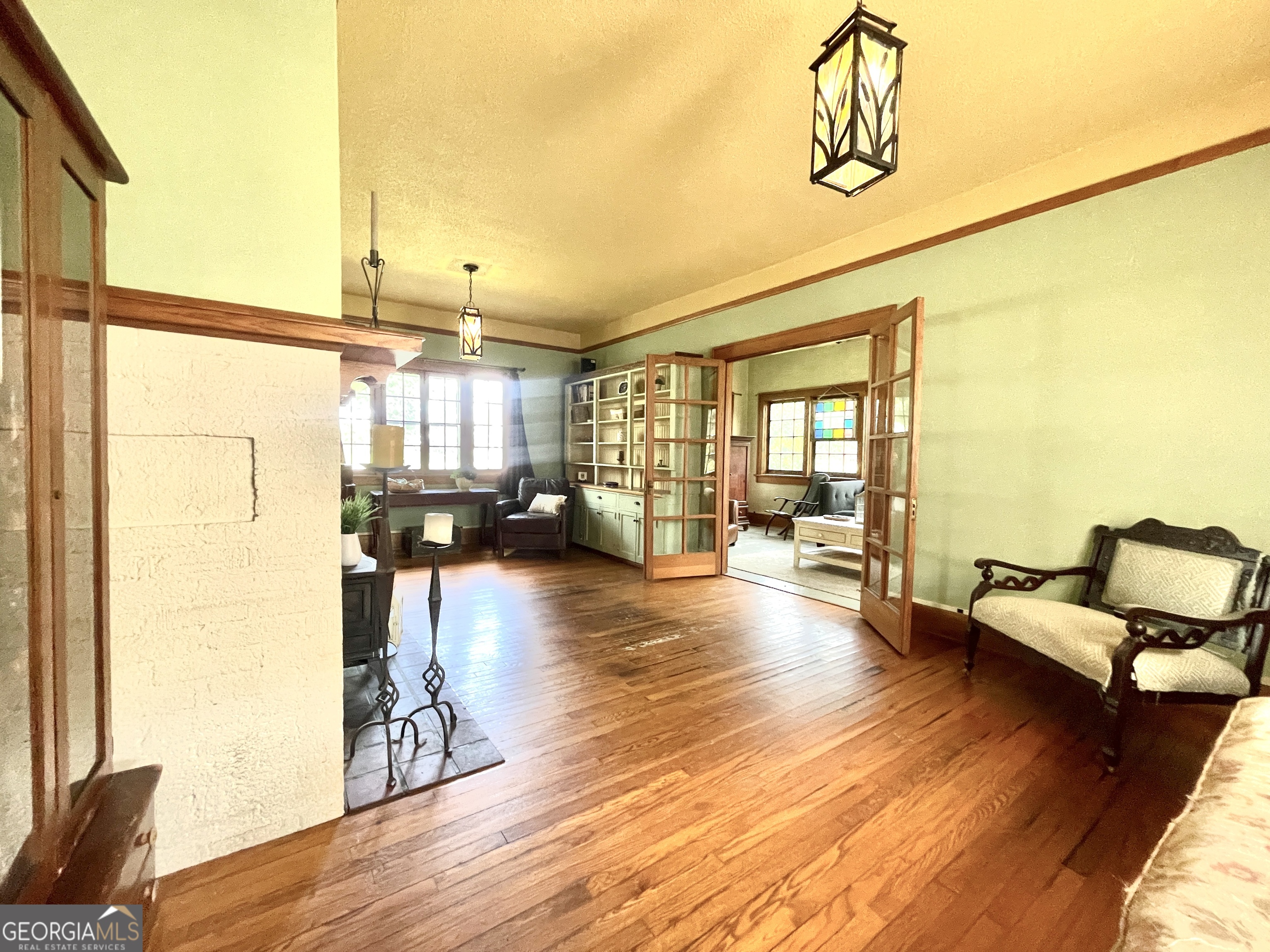 1711 S Holly Street Property Photo 13