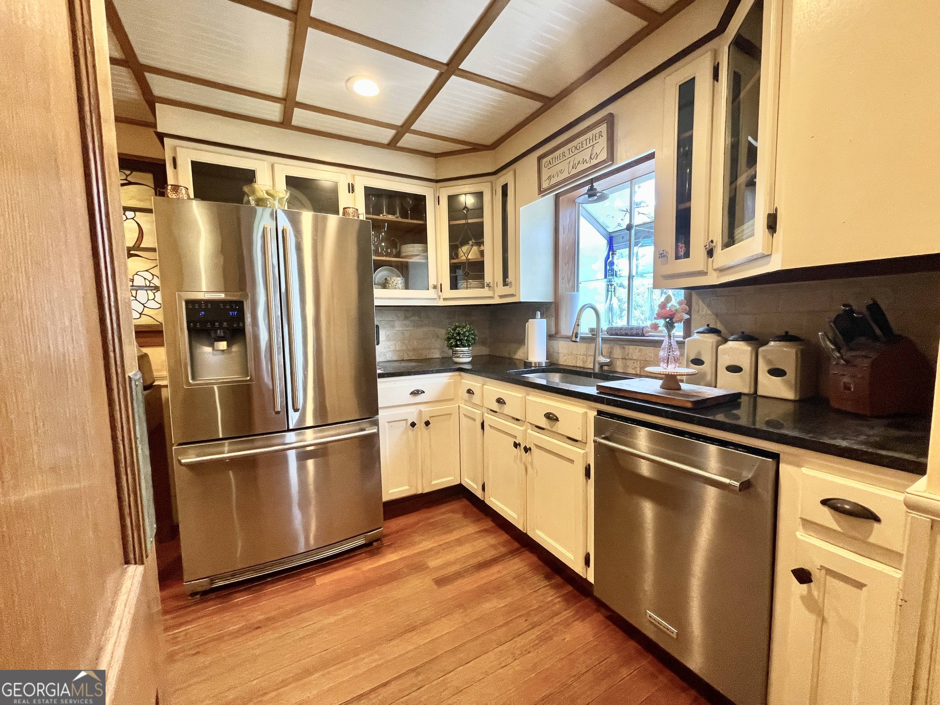 1711 S Holly Street Property Photo 20