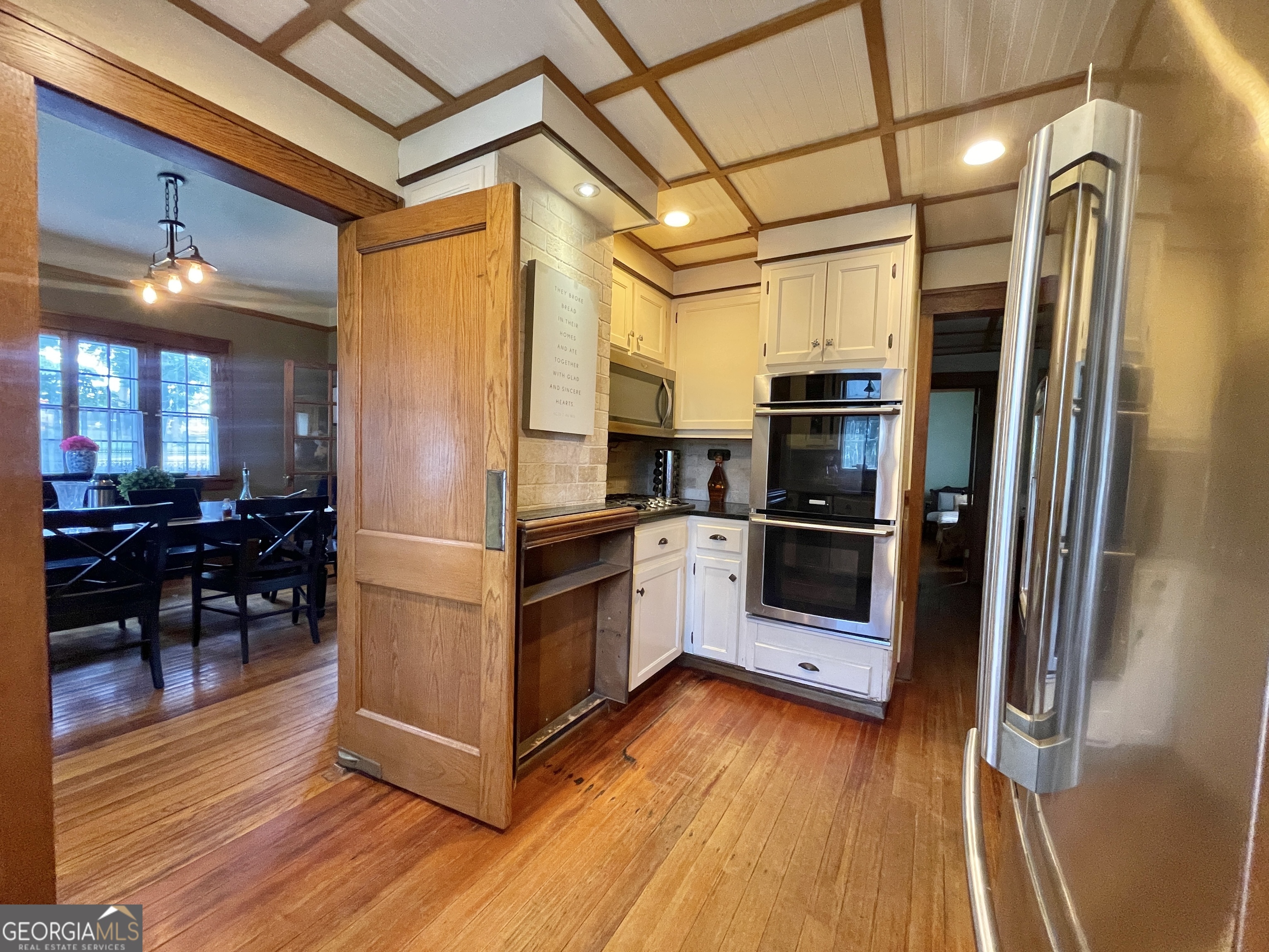 1711 S Holly Street Property Photo 22
