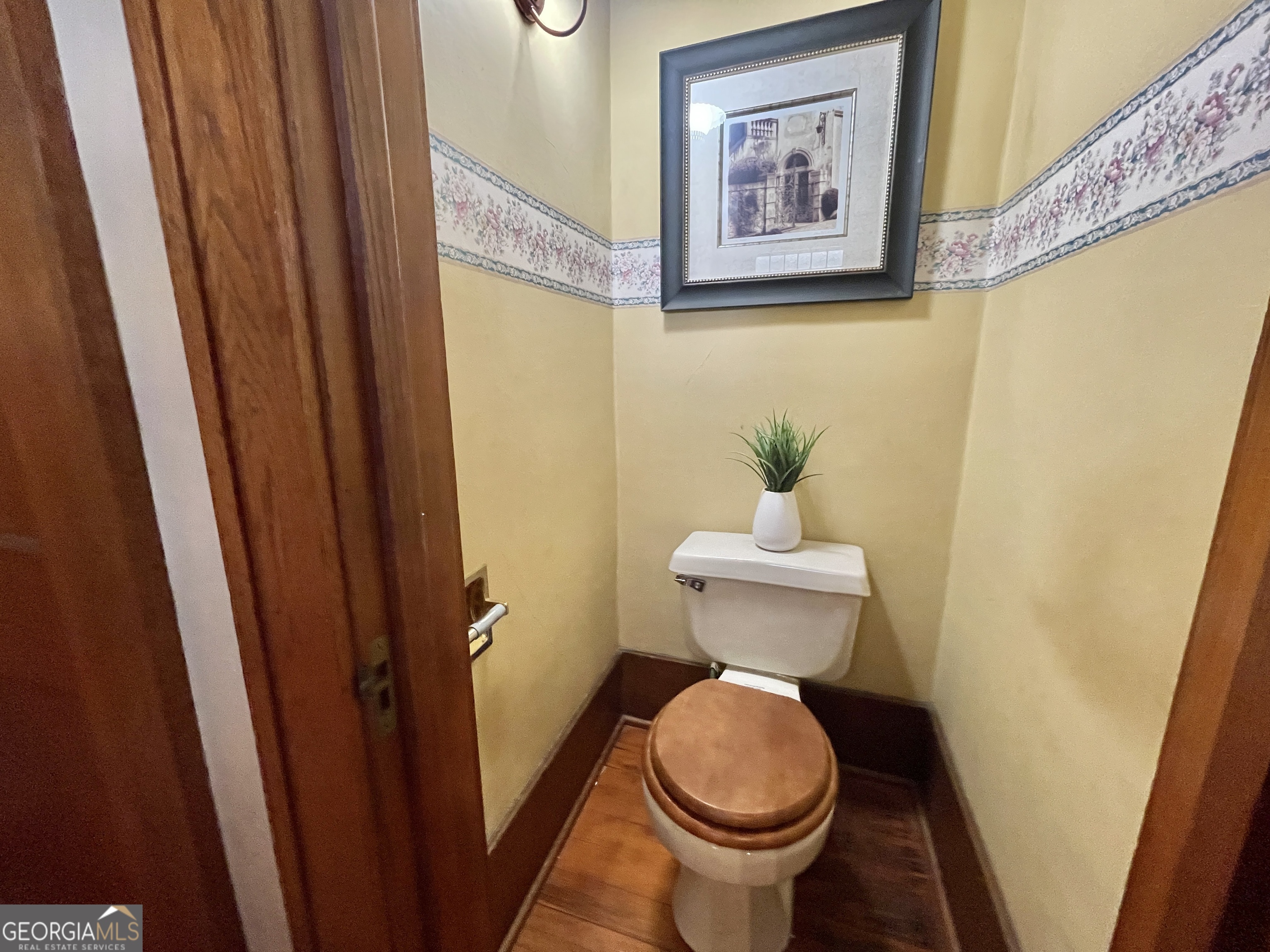 1711 S Holly Street Property Photo 26
