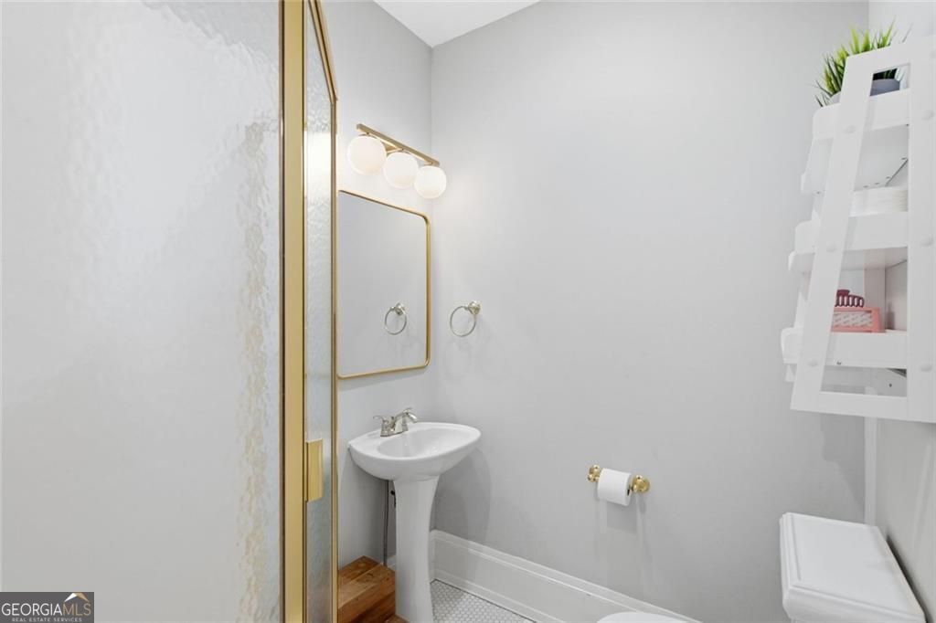1146 St Augustine Place Ne Property Photo 25