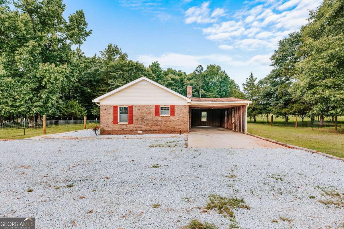 621 Elberton Road Property Photo 32