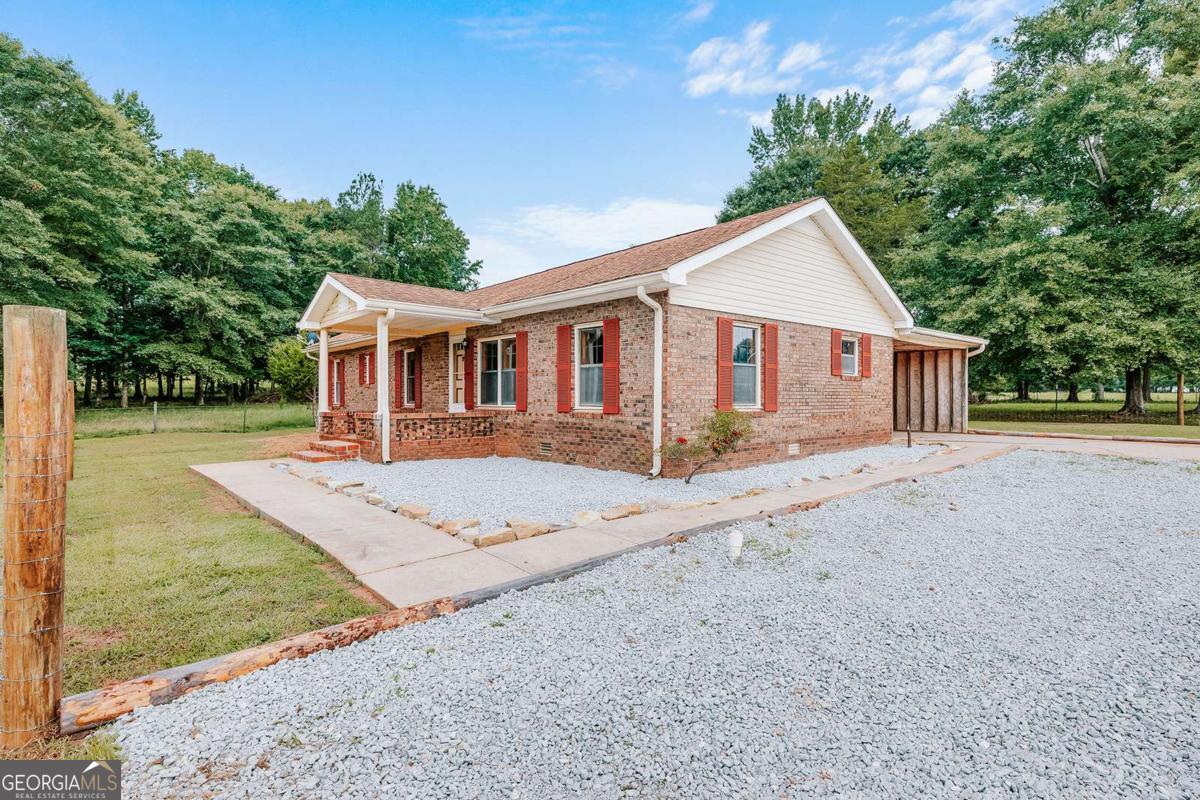 621 Elberton Road Property Photo 37