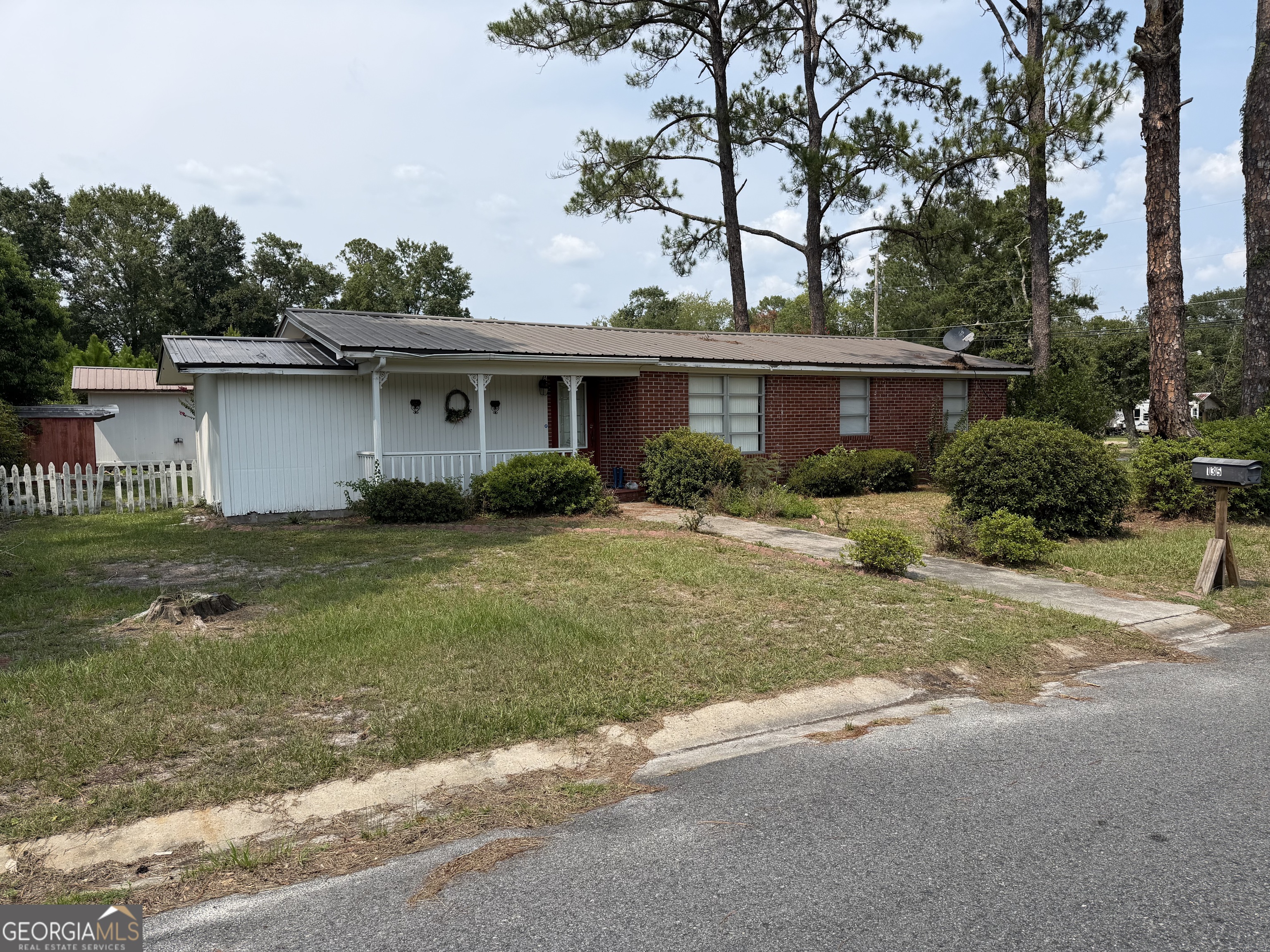 135 Morgan Street Property Photo 2
