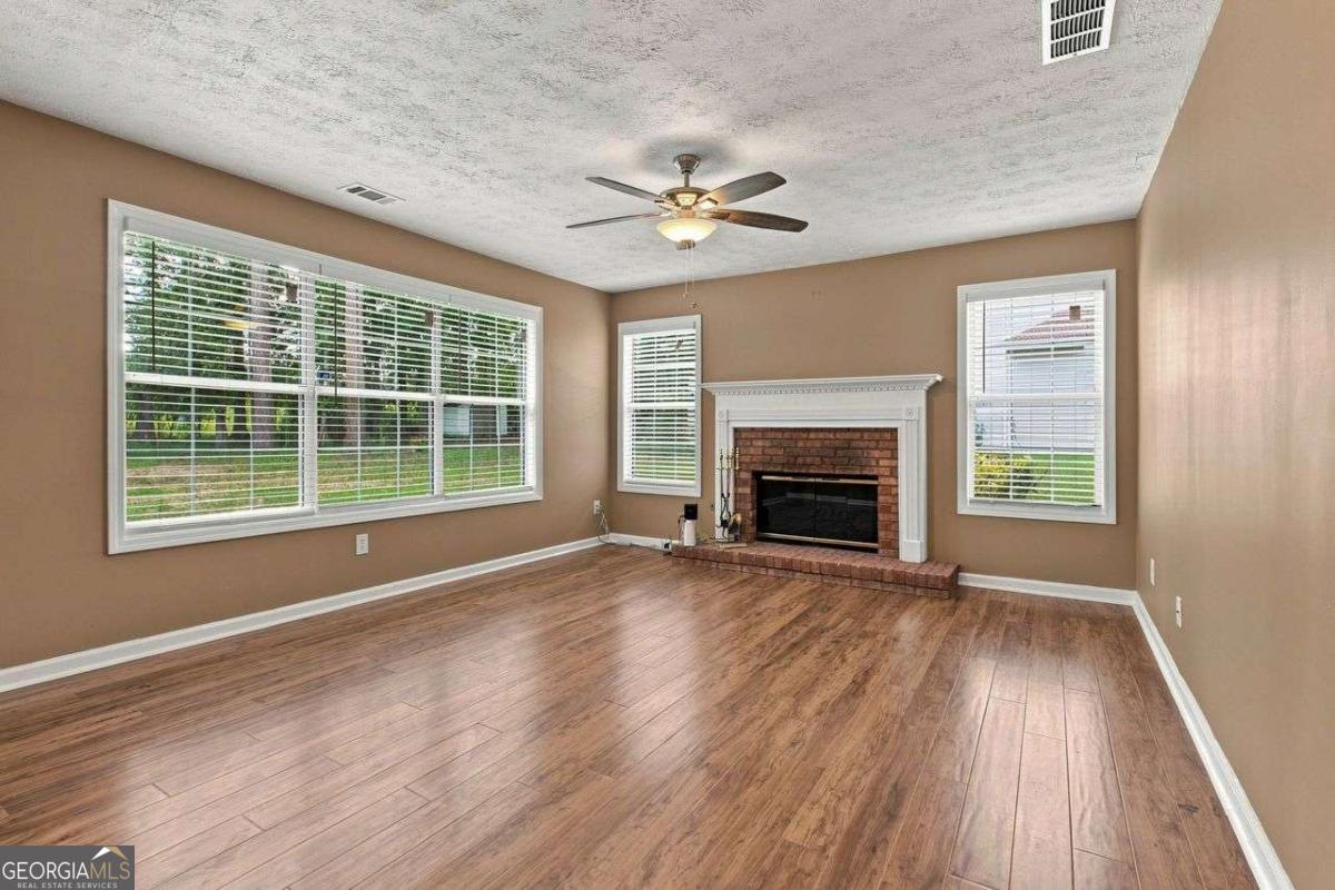 9878 Point View Drive Property Photo 8