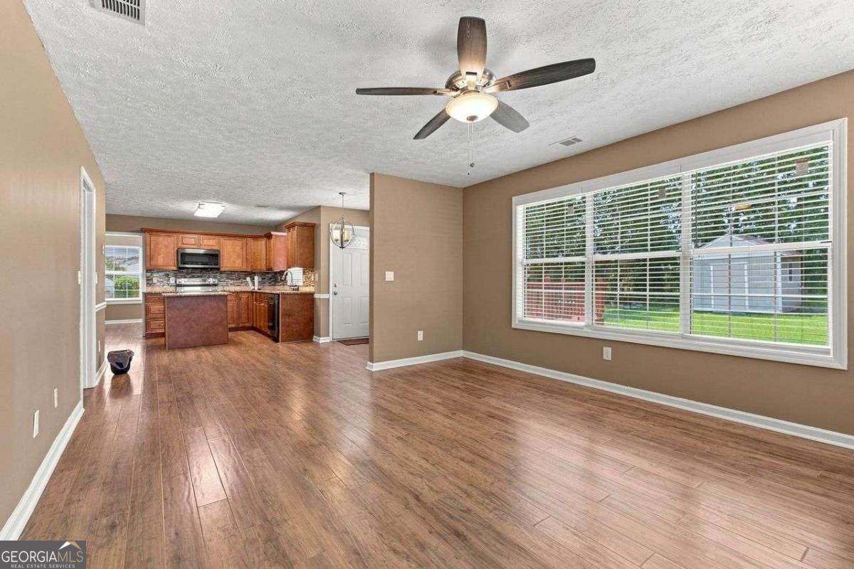 9878 Point View Drive Property Photo 10