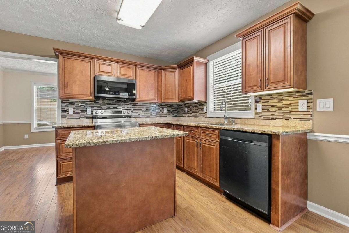 9878 Point View Drive Property Photo 25