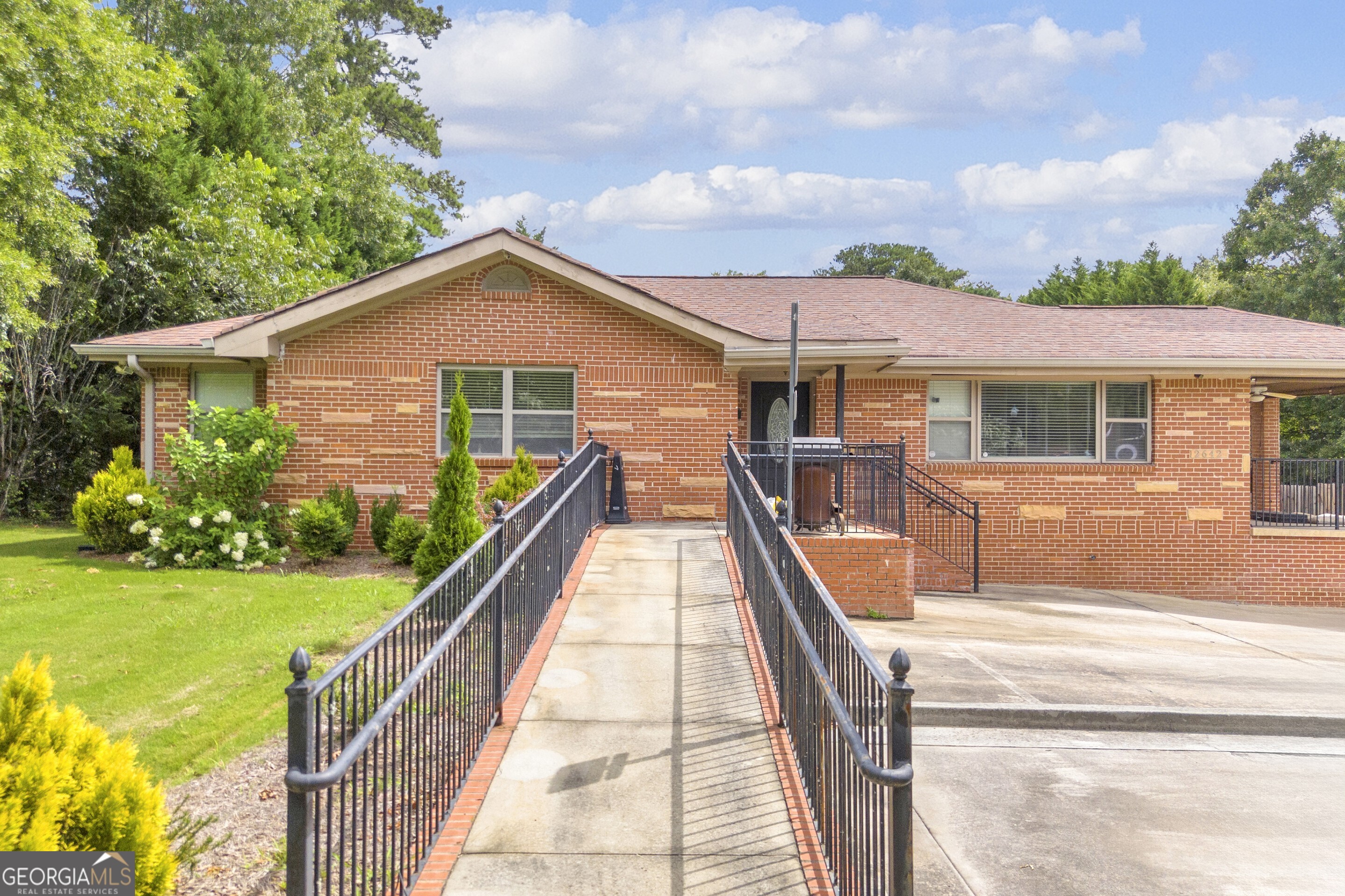 2642 Loganville Highway Property Photo 3