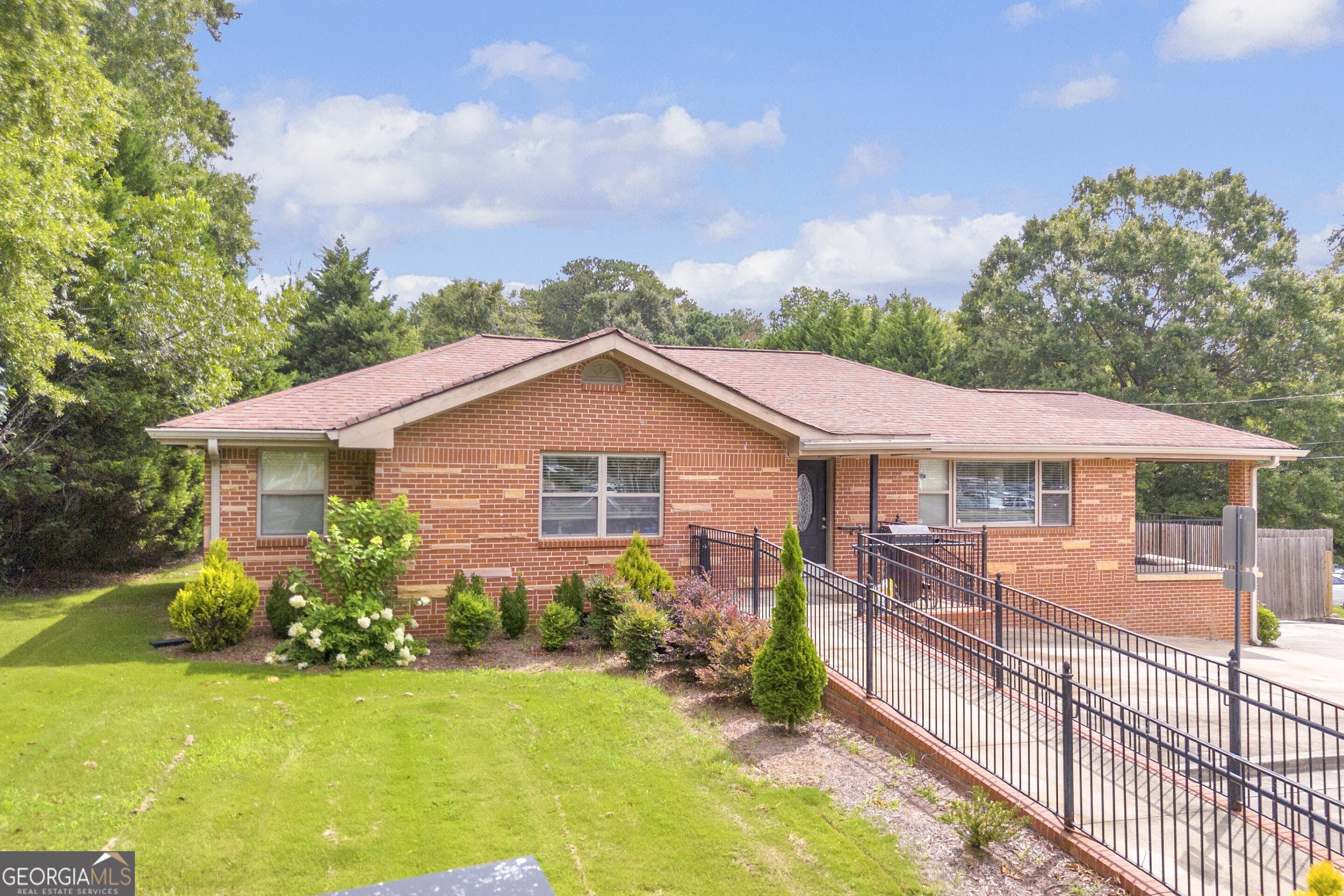 2642 Loganville Highway Property Photo 7