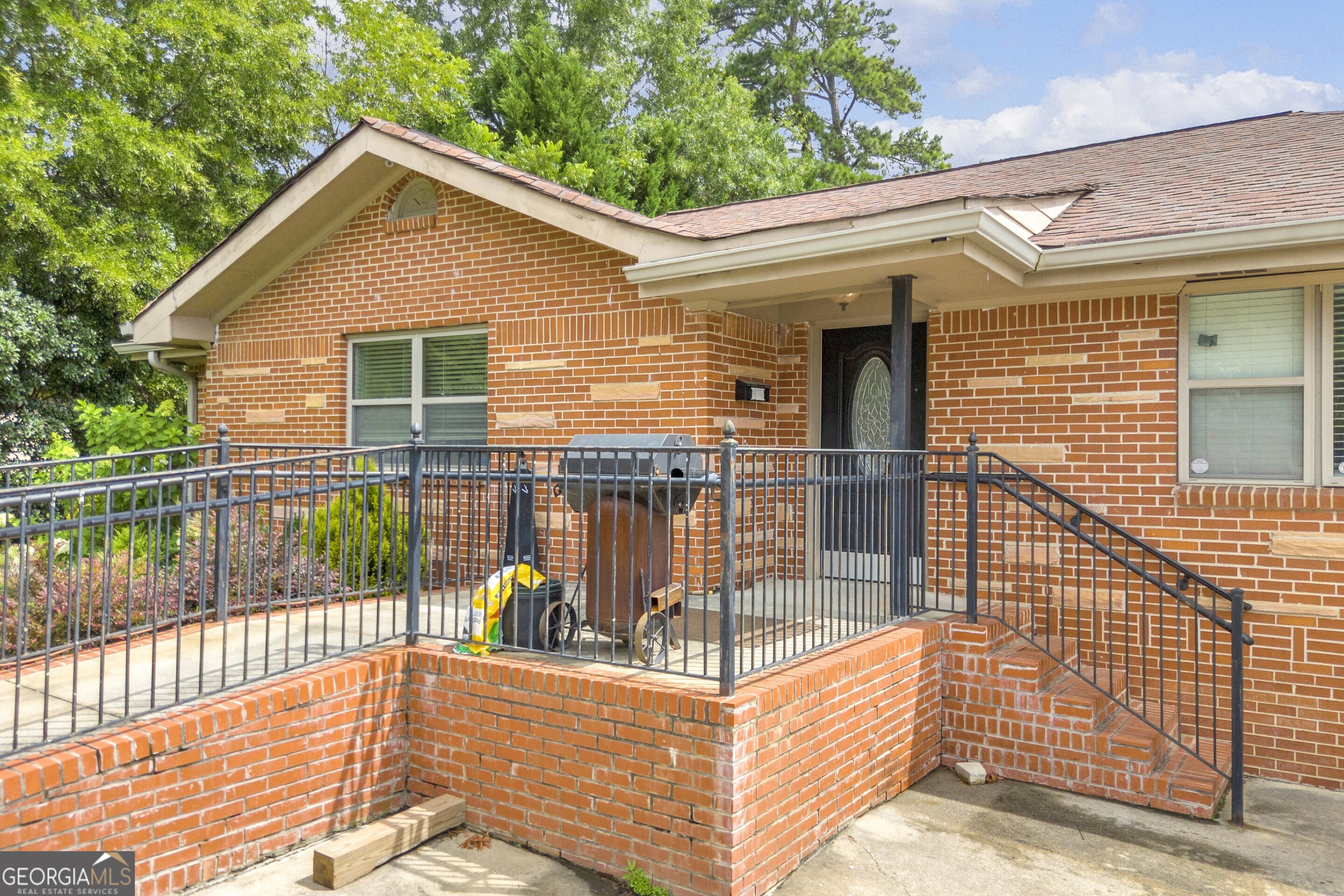 2642 Loganville Highway Property Photo 10