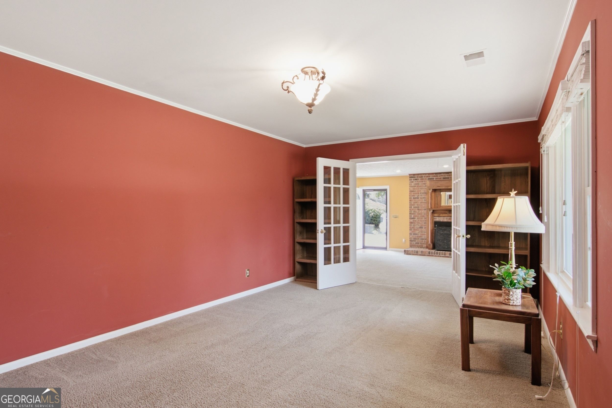 520 Springdale Drive Property Photo 4