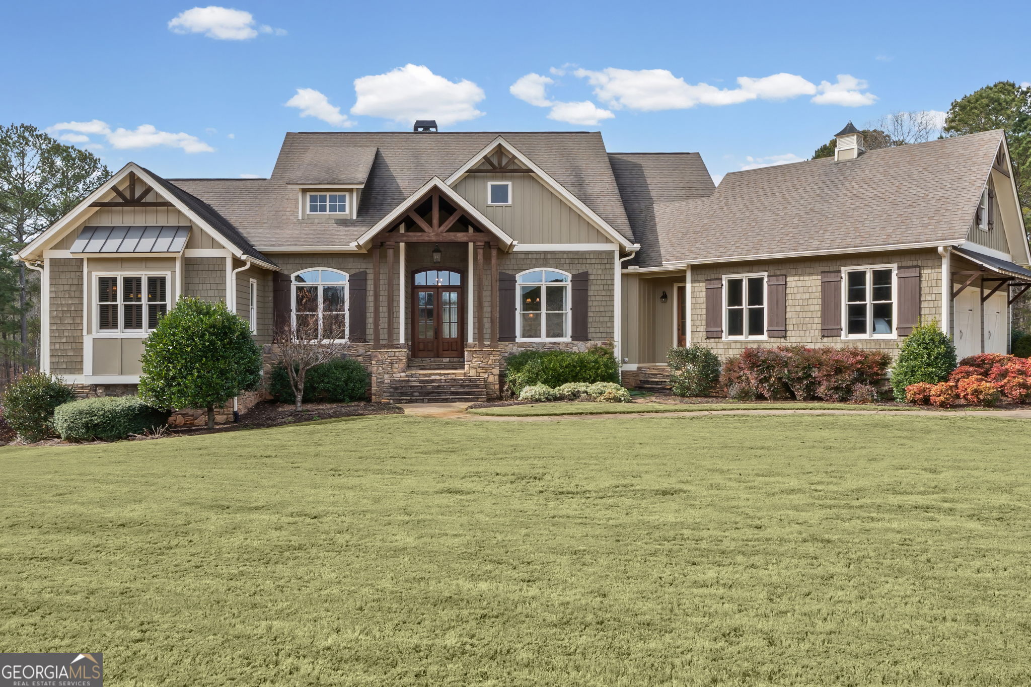 8817 Highway 100 Property Photo 1