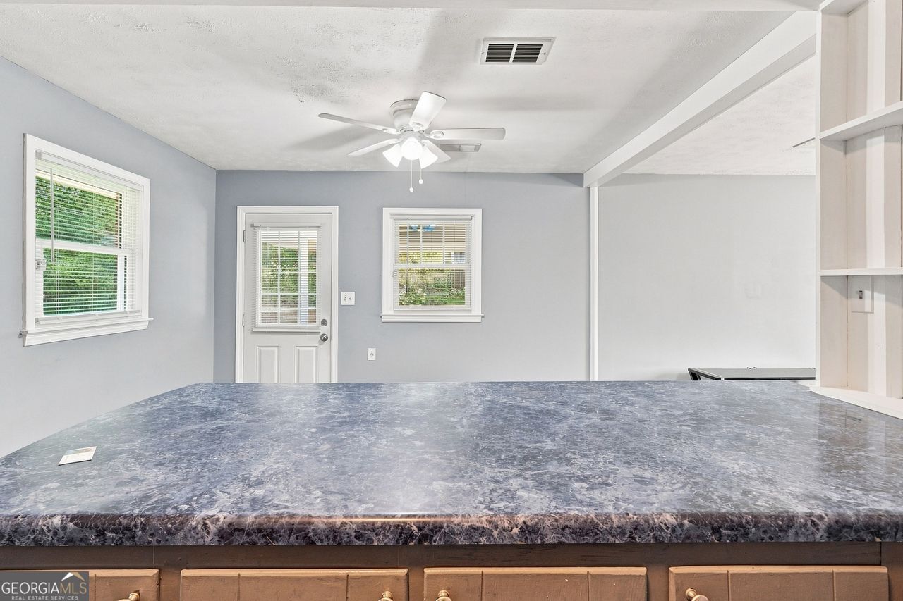 1465 E Highpoint Drive Property Photo 16