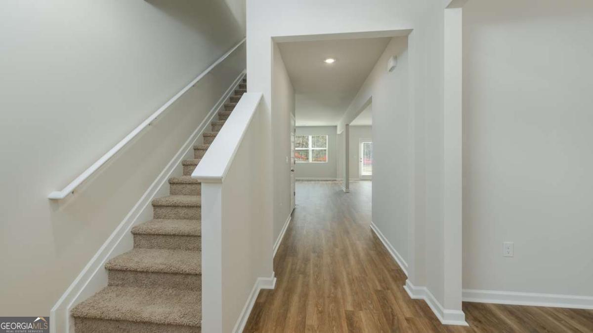 2241 Edgecombe Lane Property Photo 7