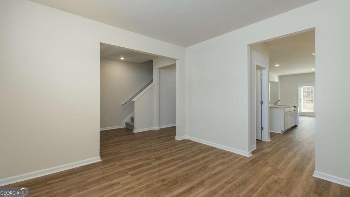 2241 Edgecombe Lane Property Photo 9